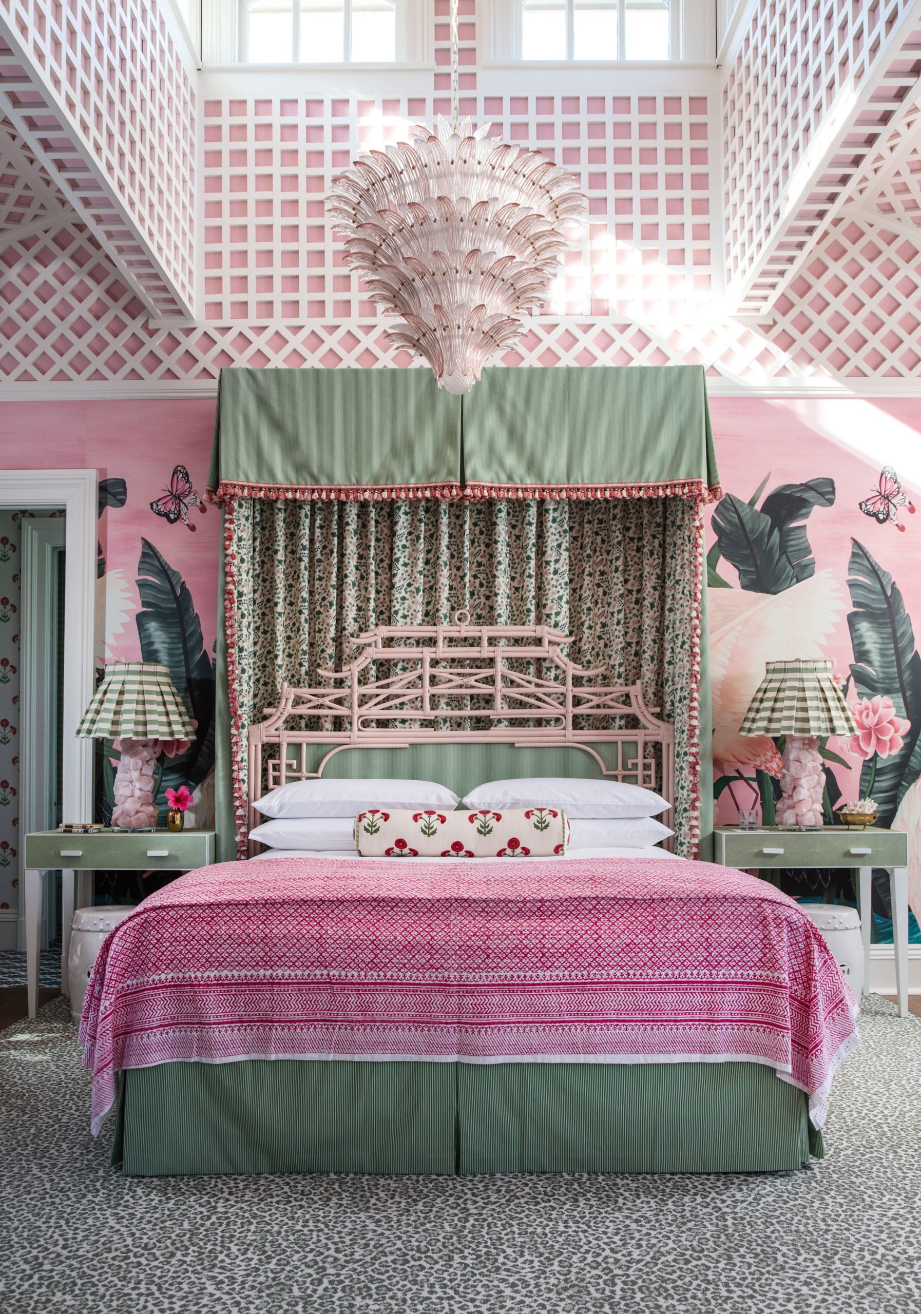 Carriage-house-suite-bed-scaled.jpg