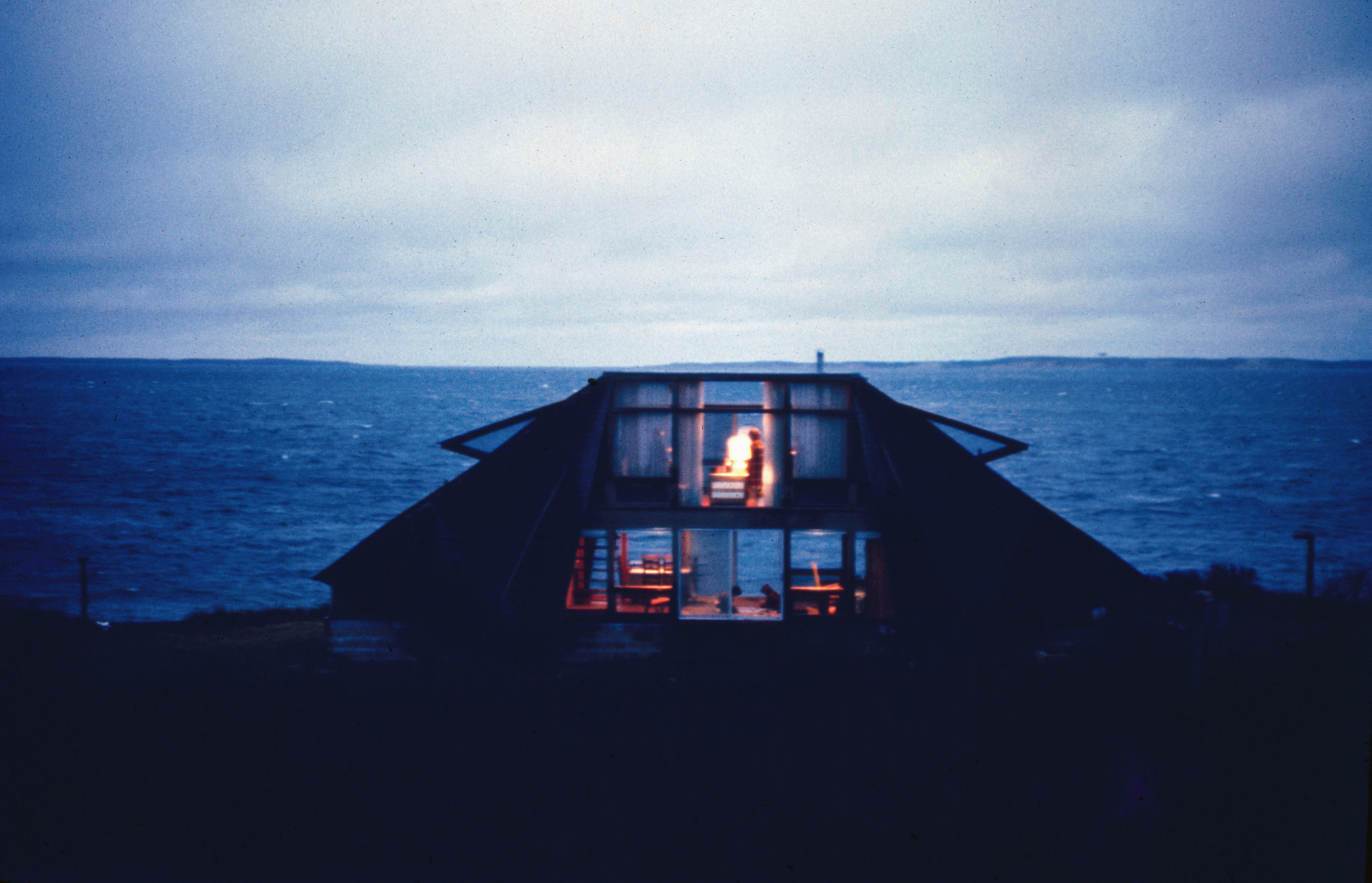 Ch_2-187 Levitas_night.jpg