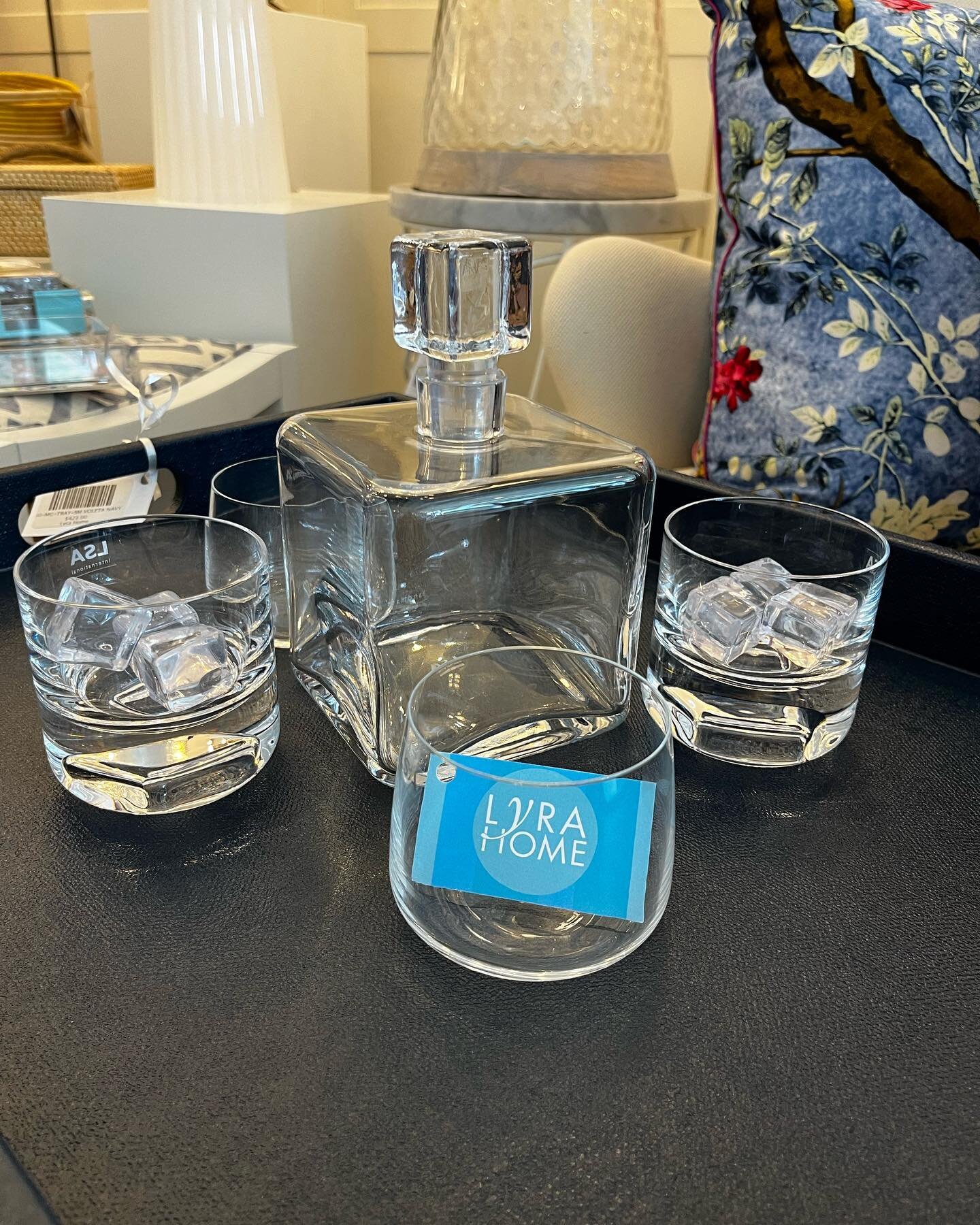 Celebrate Dad this weekend! Lyra Home has something every Dad is sure to love.
.
.
.
.
.
#lyrahome #lyrahomebeachside #lyrahomemainland #lyrahomedecor #lyrahomegifts #fathersday #fathersdaygifts #celebratedad #vero #verobeach #shoplocal #shopsmall #3