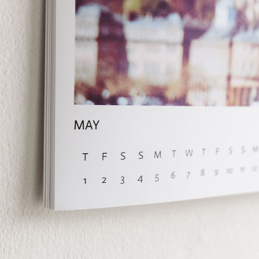 a-city-by-the-sea-photo-calendar-close-up.jpg