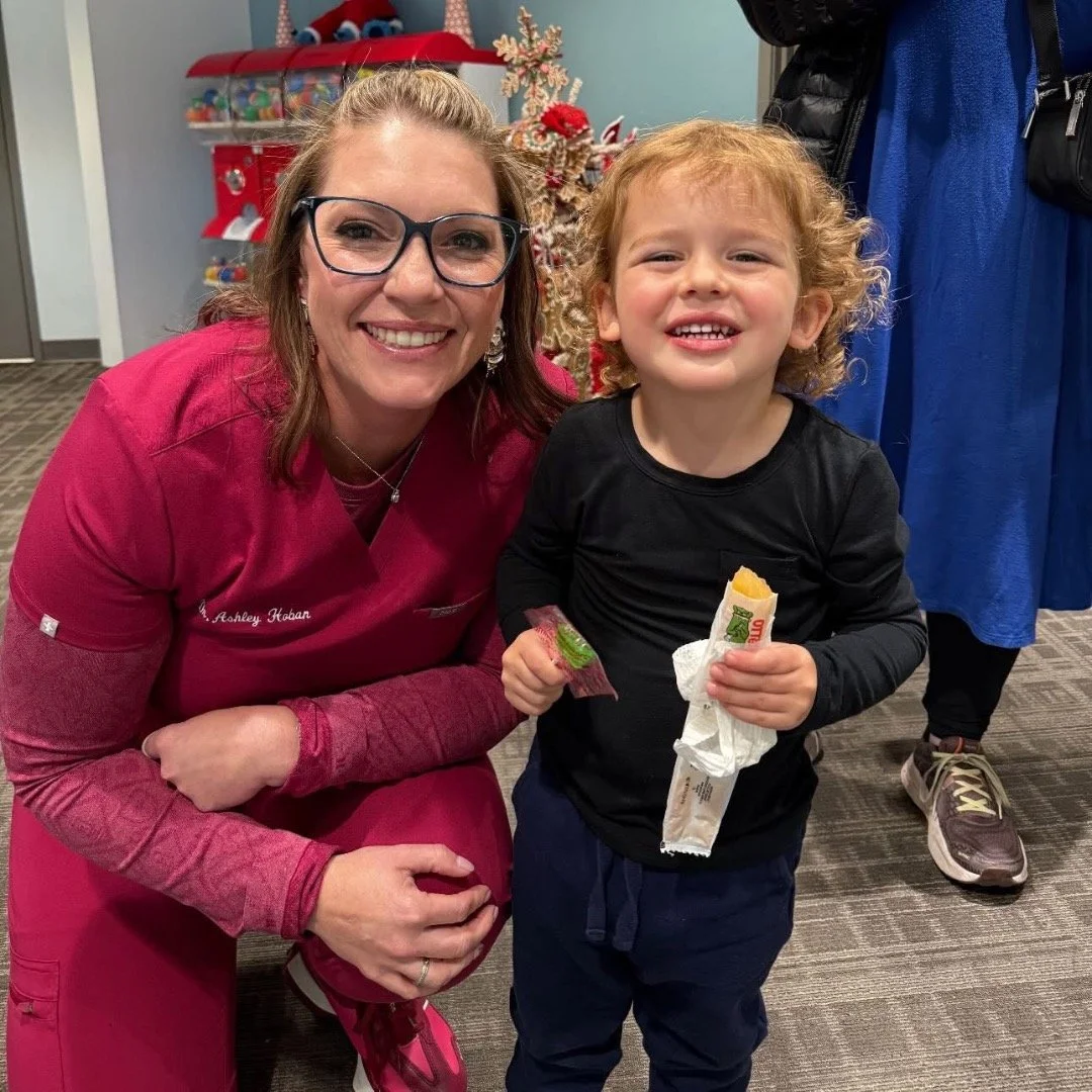 Judah showing off his brand-new smile with Dr. Hoban! ✨🦷 

#PediatricDentistry #BigSmiles #NewSmile #DentalLove