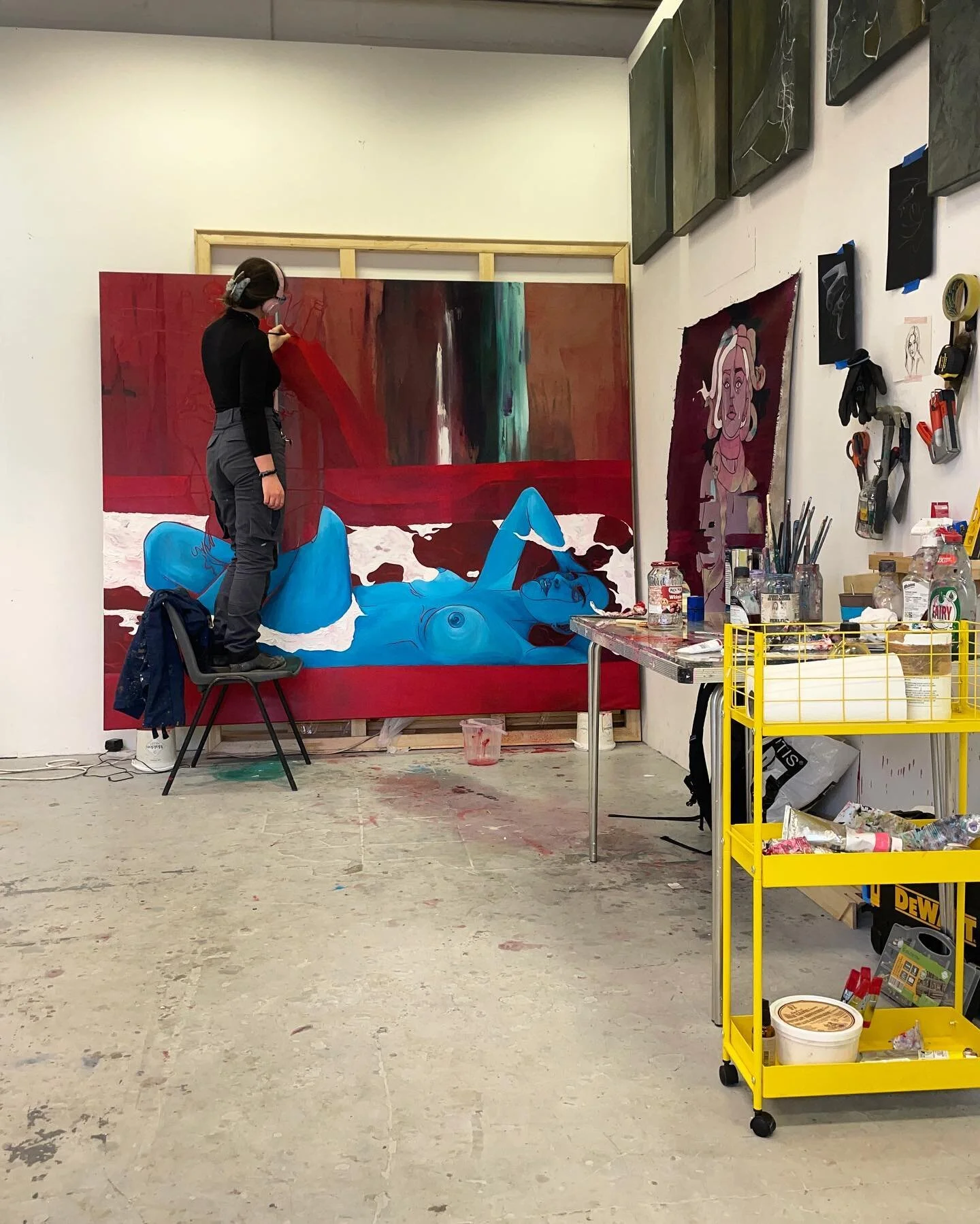 Studio views 

.
.
.
.
.
.
.
.
.
.
.
.
.
.
.
.

#fineart&nbsp;#lineart #artistoninstagram #pencil #portraitartist #figurepainter #colour  #lineart&nbsp;#contemporaryart&nbsp;#collectart&nbsp; #artcollector#artcollecting&nbsp;#goldsmithsfineart&nbsp;#