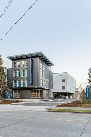 Harbor+Avenue+Self-Storage+-+21024_4.webp