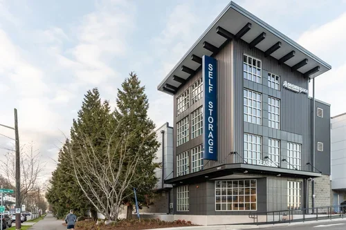 Harbor+Avenue+Self-Storage+-+21024_6.webp