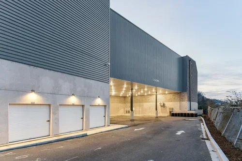 Harbor+Avenue+Self-Storage+-+21024_19.webp