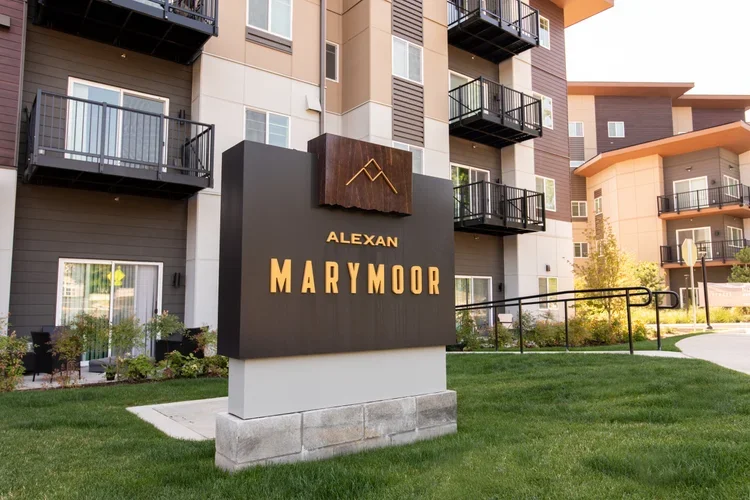 Alexan+Marymoor+Park+-+14056_6.webp