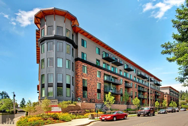 Redmond Square Apartments | Redmond, WA