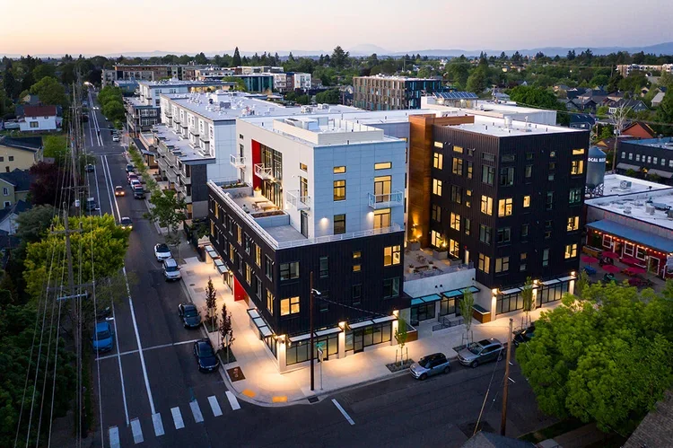 Ascend+Apartments+-+16125_9.webp