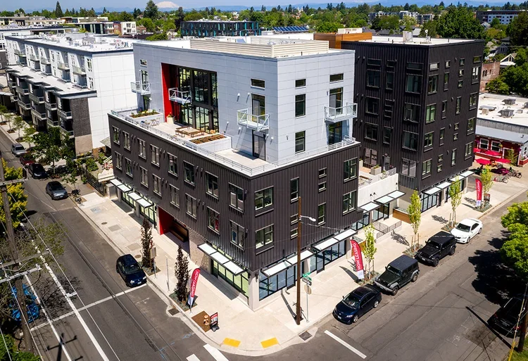 Ascend+Apartments+-+16125_11.webp