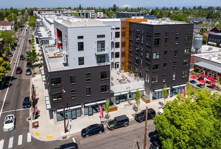 Ascend+Apartments+-+16125_12.webp