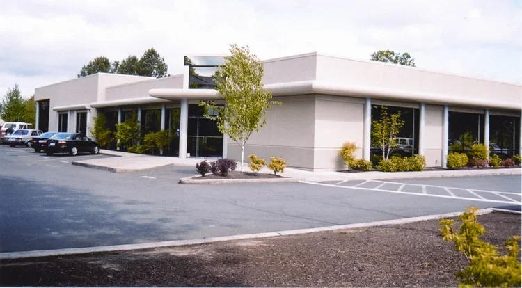 GMN+Elite+Plastics+Exterior1.webp