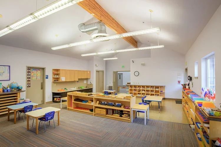 montessori school issaquah.webp