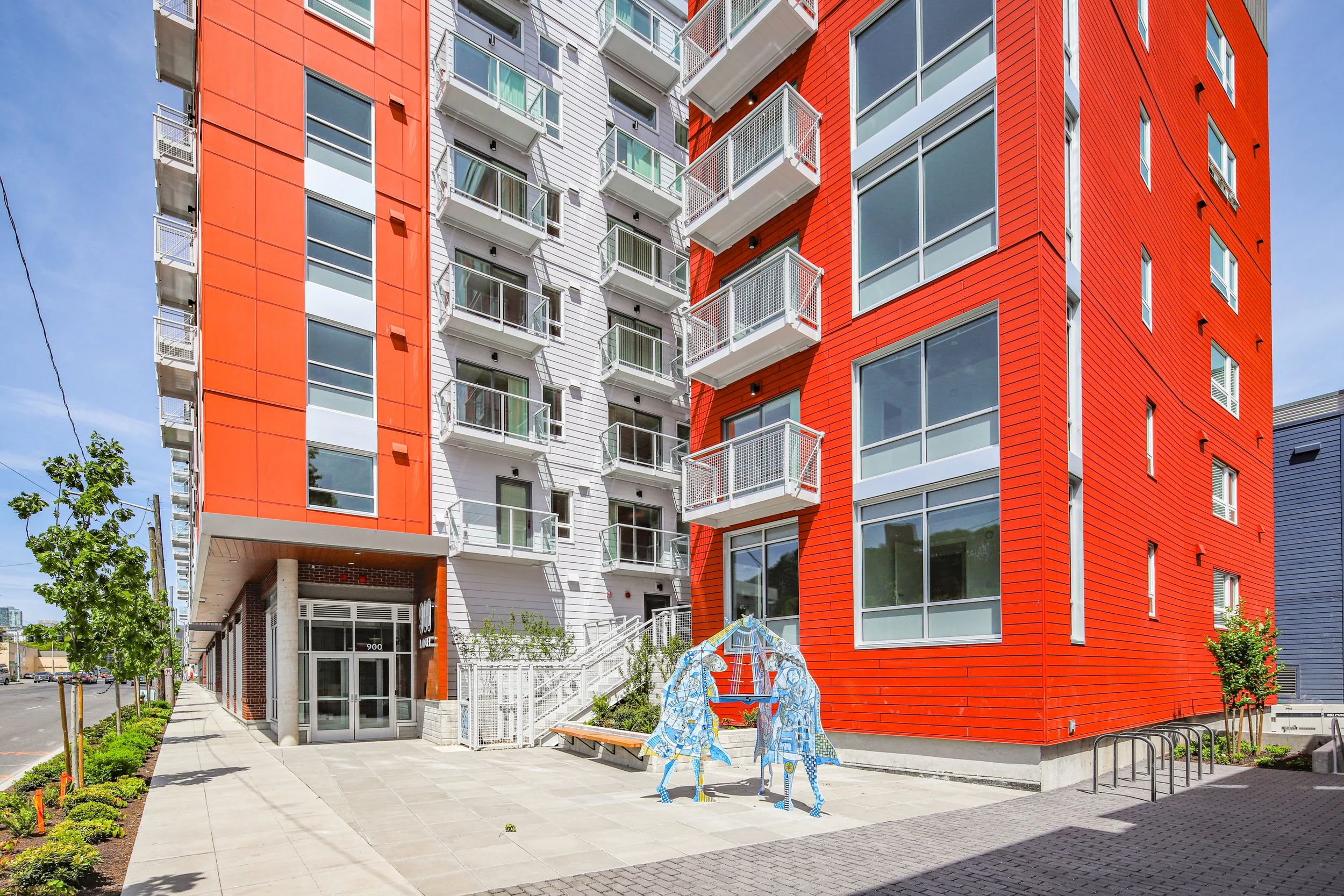 Exterior 04.jpg