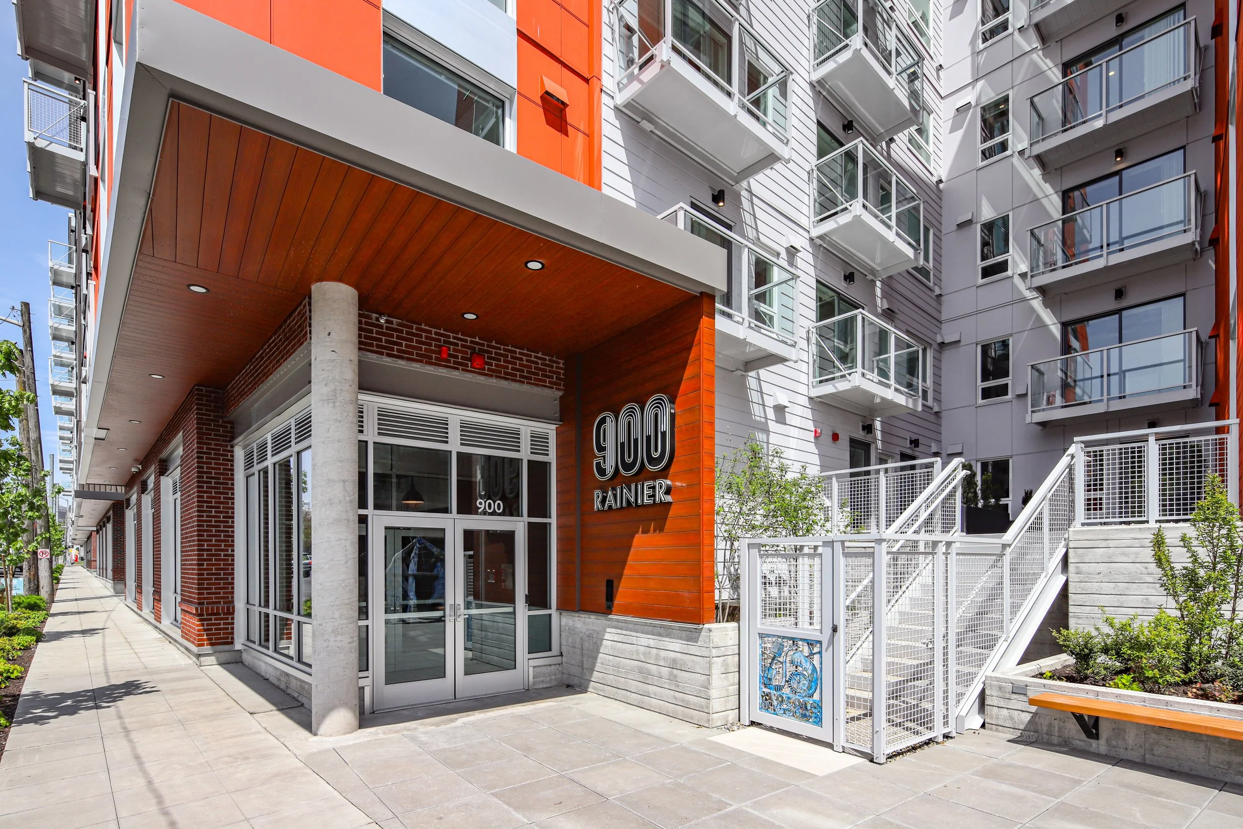 Exterior 03.jpg
