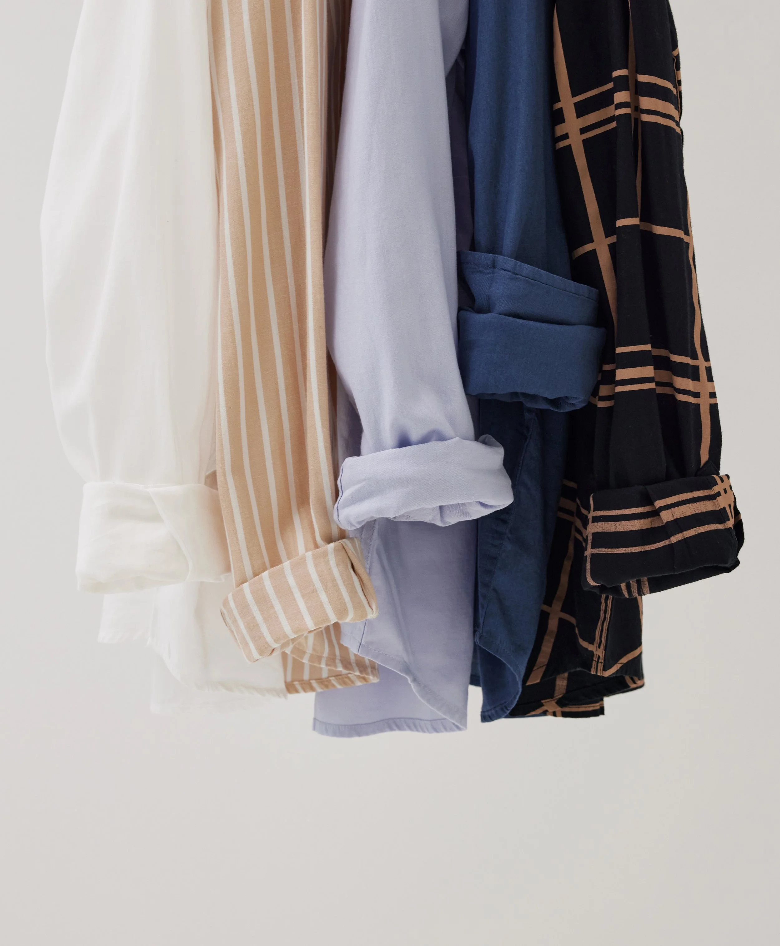 womens shirt hanging styling.jpeg
