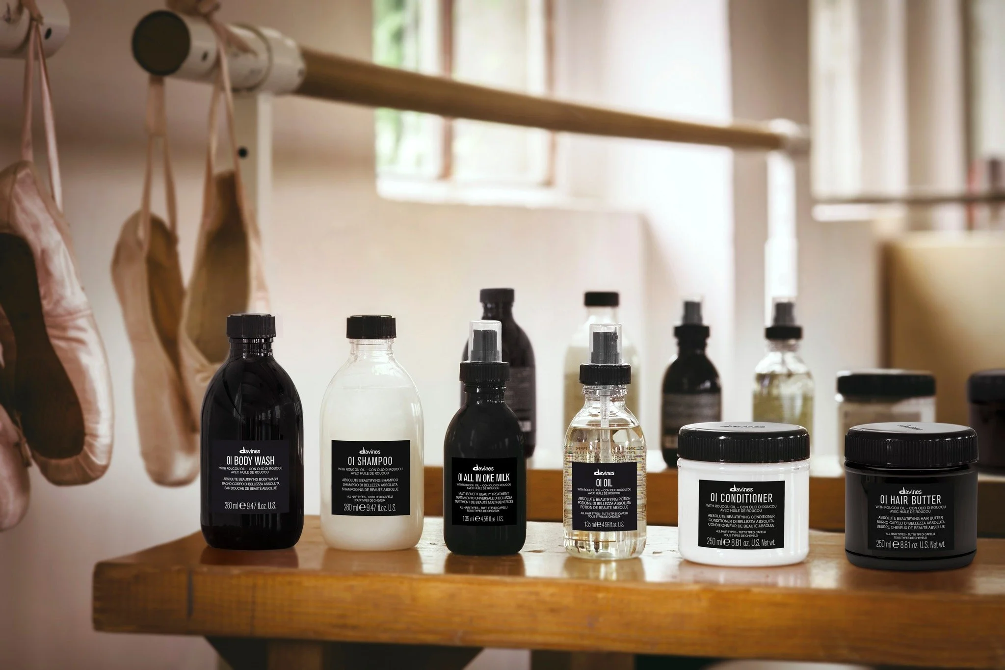 Mothers Day is around the corner. Treat her to sustainable beauty 🖤

 #davinesoi #davinessalon #davines