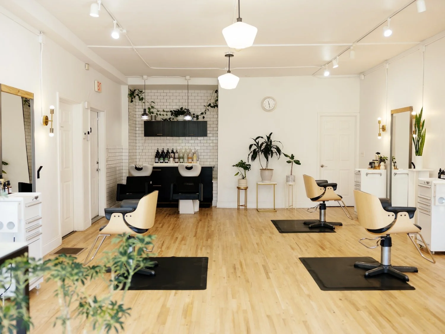 Dont forget to schedule your summer hair tune ups. We look forward to pampering you in our sun filled relaxing space. 🌵 #southmplssalon #mplshairsalon #mplshaircolor