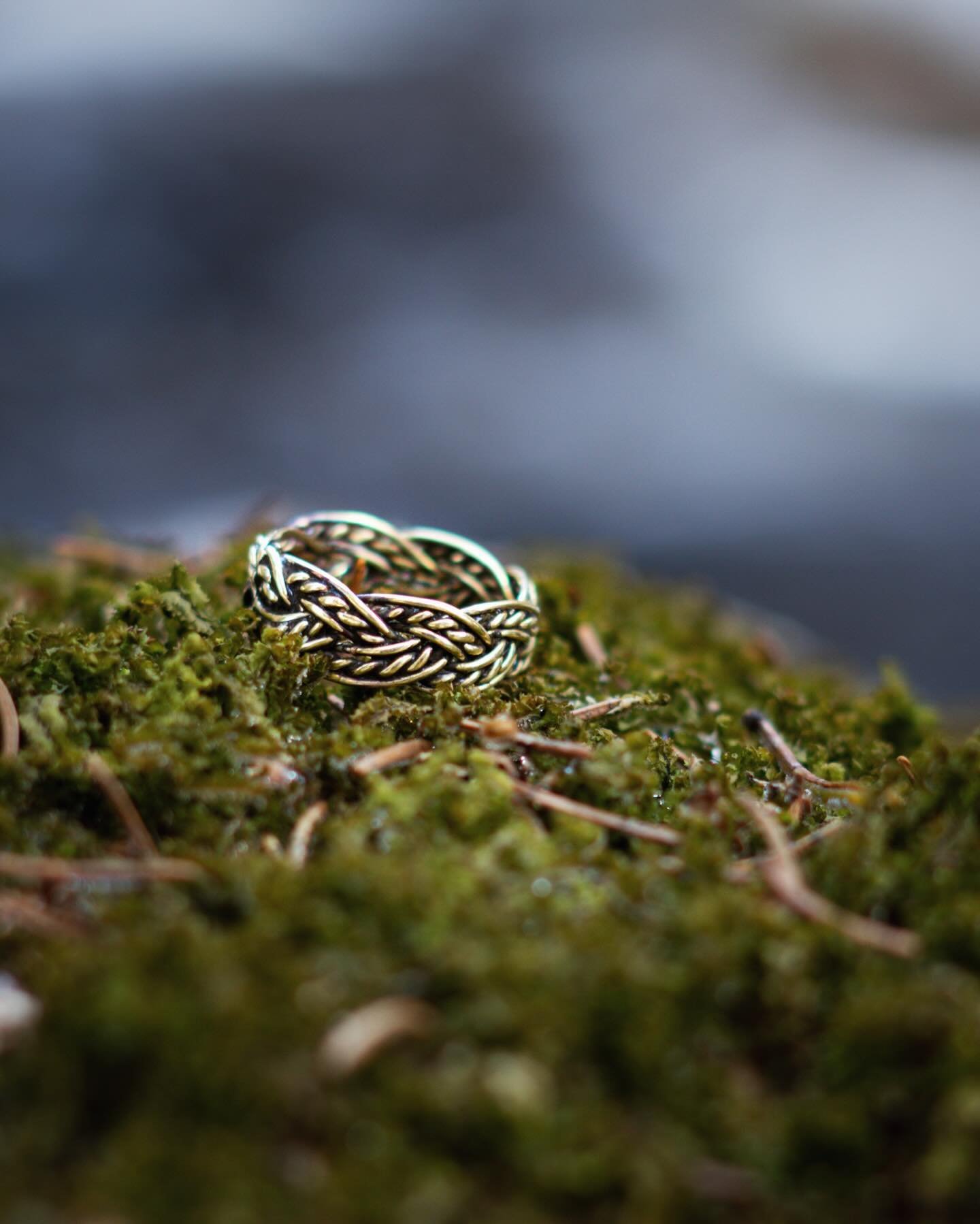 A couple of days ago we got a special request on an order. The customer wanted her ring to spend the night out in the Swedish forest before sending it to America💫
For you who didn&rsquo;t know, we make viking style jewelry. Every jewelry is handcraf