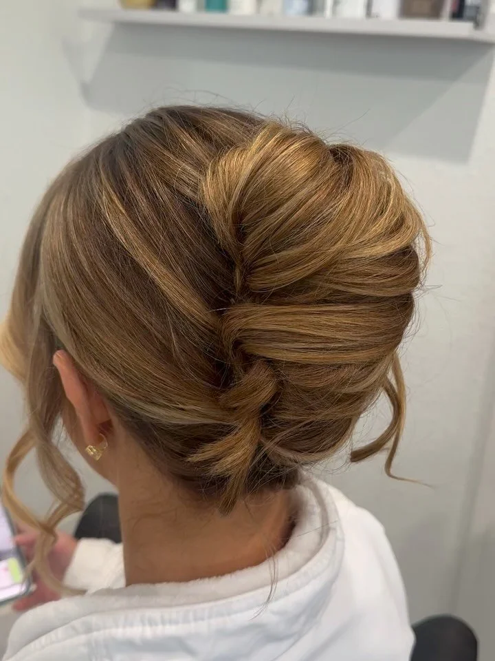 Parlor E11evin is home of Pretty On Premises!  On-site professional hairstyling and make up services! @parlore11evin @prettyonpremises 

@miche11epop #updoandmakeup #fortworthhairandmakeupteam #updohairstyles #fortworthbridal