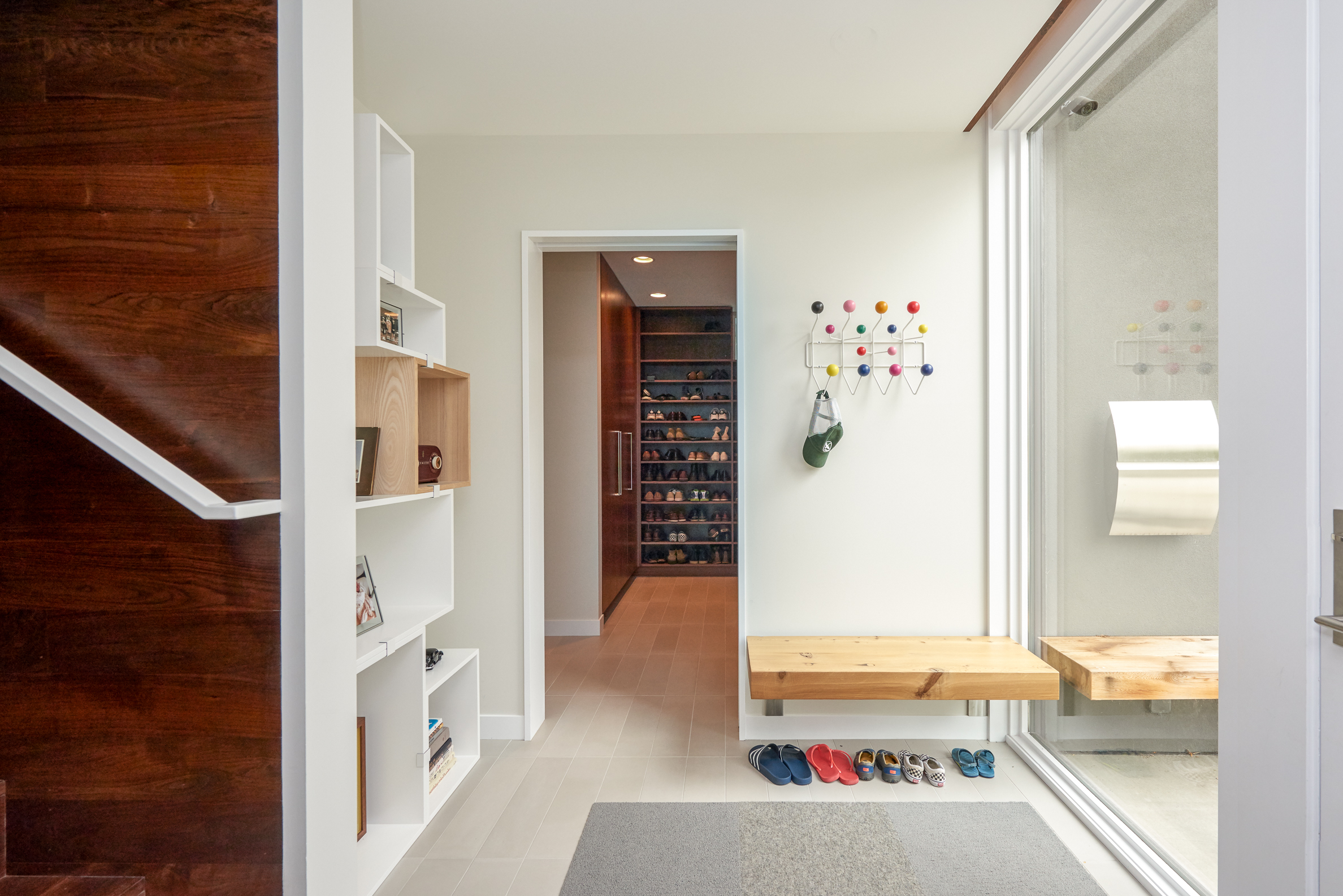 Modern entry and mudroom