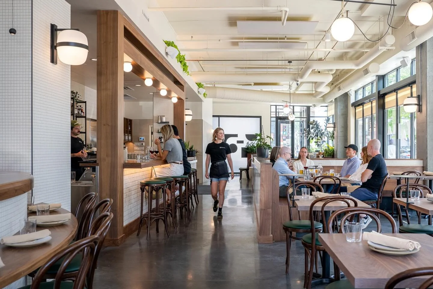 Rosalia Northeast is complete and delicious!  Great opportunity for an office lunch / photo shoot with @chadholderphoto.  Go visit and enjoy&hellip;they have a great patio as well.  #christiandeanarchitecture #northeastmpls #minneapolispizza