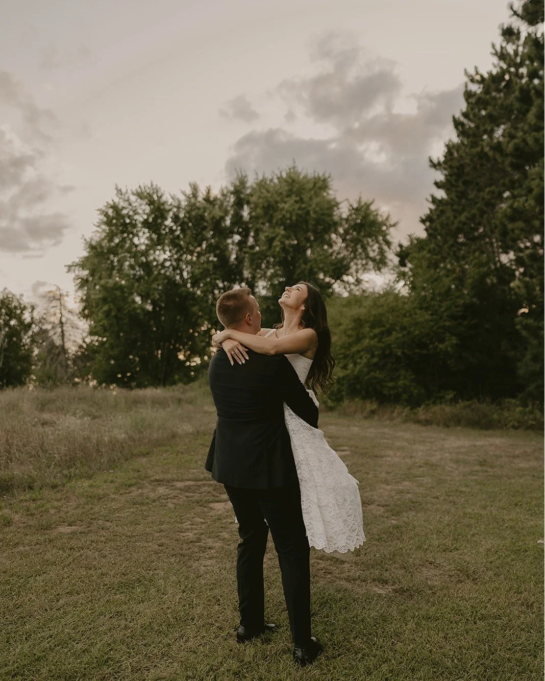 There&rsquo;s something so special about weddings. I love documenting the moments that naturally unfold throughout the day&mdash;real, unposed, and full of meaning. It means so much to me to be trusted to capture and preserve those memories for years
