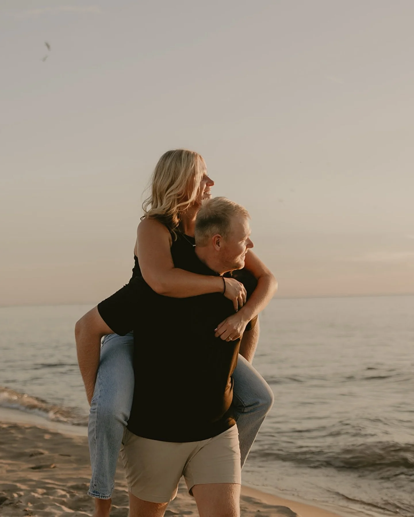 Finally getting around to posting sessions from the summer. Hoping this will encourage the warmer weather to stay 
___
#michiganweddingphotographer
#documentaryweddingphotographer
#kalamazooweddingphotographer
#midwestphotographer
#grandrapidswedding