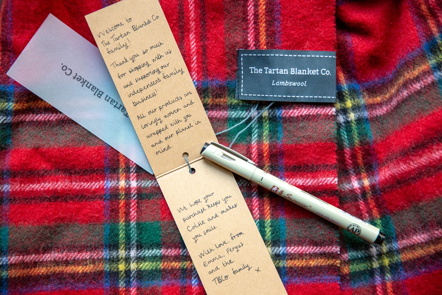  A message from the directors of The Tartan Blanket Co. was handwritten on the inside of the swing tags. 