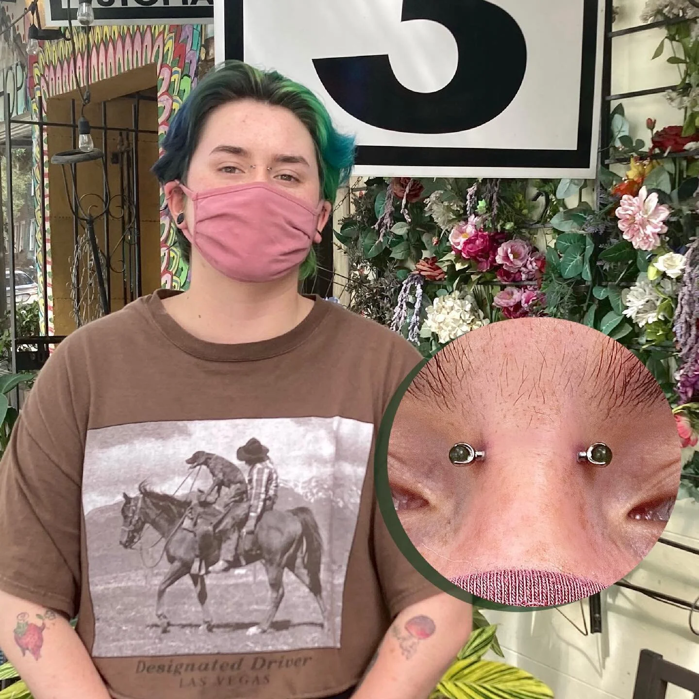 A stellar bridge done by @moody_jules with some prong set jade 
.
.
.
.
.
.
.
.
.
#bridge #bridgepiercing #facialpiercings #facepiercings #safepiercing #piercingjewelry #bodyjewelry #savannahpiercing #planetthree #planet3 #jade #titanium