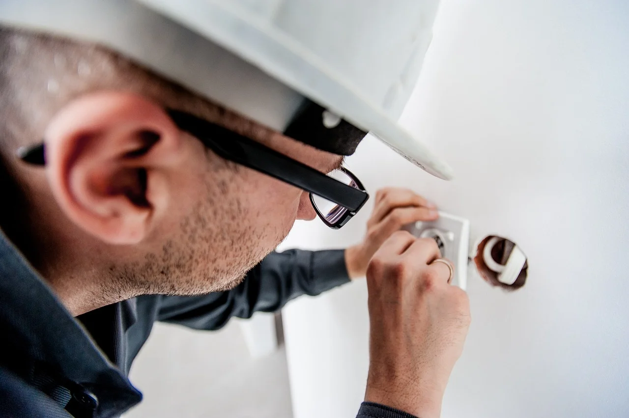 electrican 2.jpg