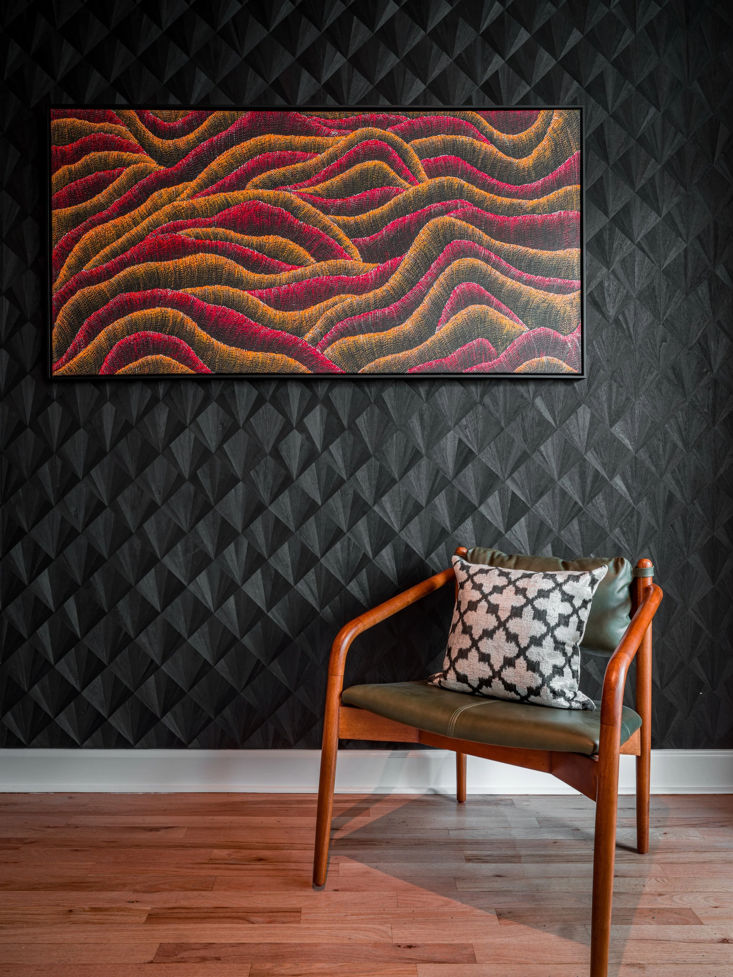 A bold, textured black backdrop isn&rsquo;t here to blend in - it&rsquo;s here to make every color pop, every curve count, and every corner a moment! 🖤

📸 @loganmcbowes