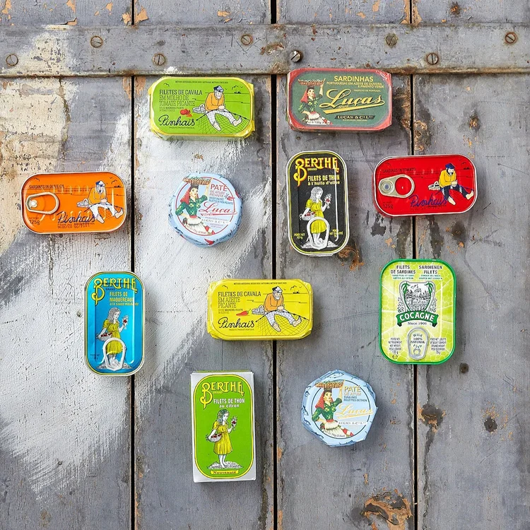 The Tinned Fish Market collection

The Tinned Fish Market began after Patrick met with folk from Portugal’s famed canneries near Porto. He was on the lookout for family producers that shared his vision of quality, sustainability and style. 