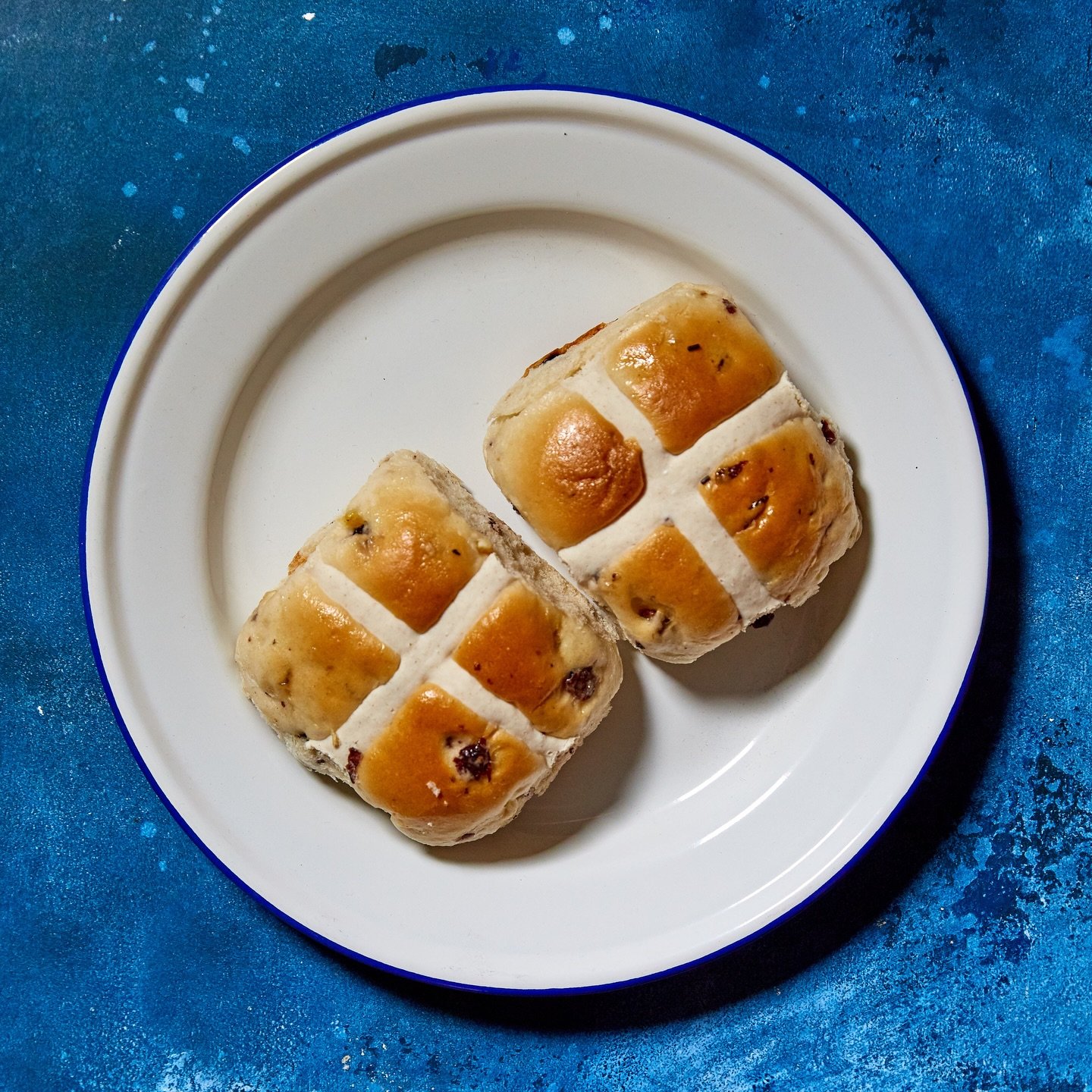 Have you ordered your hot cross buns for Easter? Good Friday IS hot cross bun day! 
We have two delicious offerings from both @celebrationcakescranleigh116 and @chalkhillsbaker 

Place your order now!
Pop over to our online shop, give us a call or em