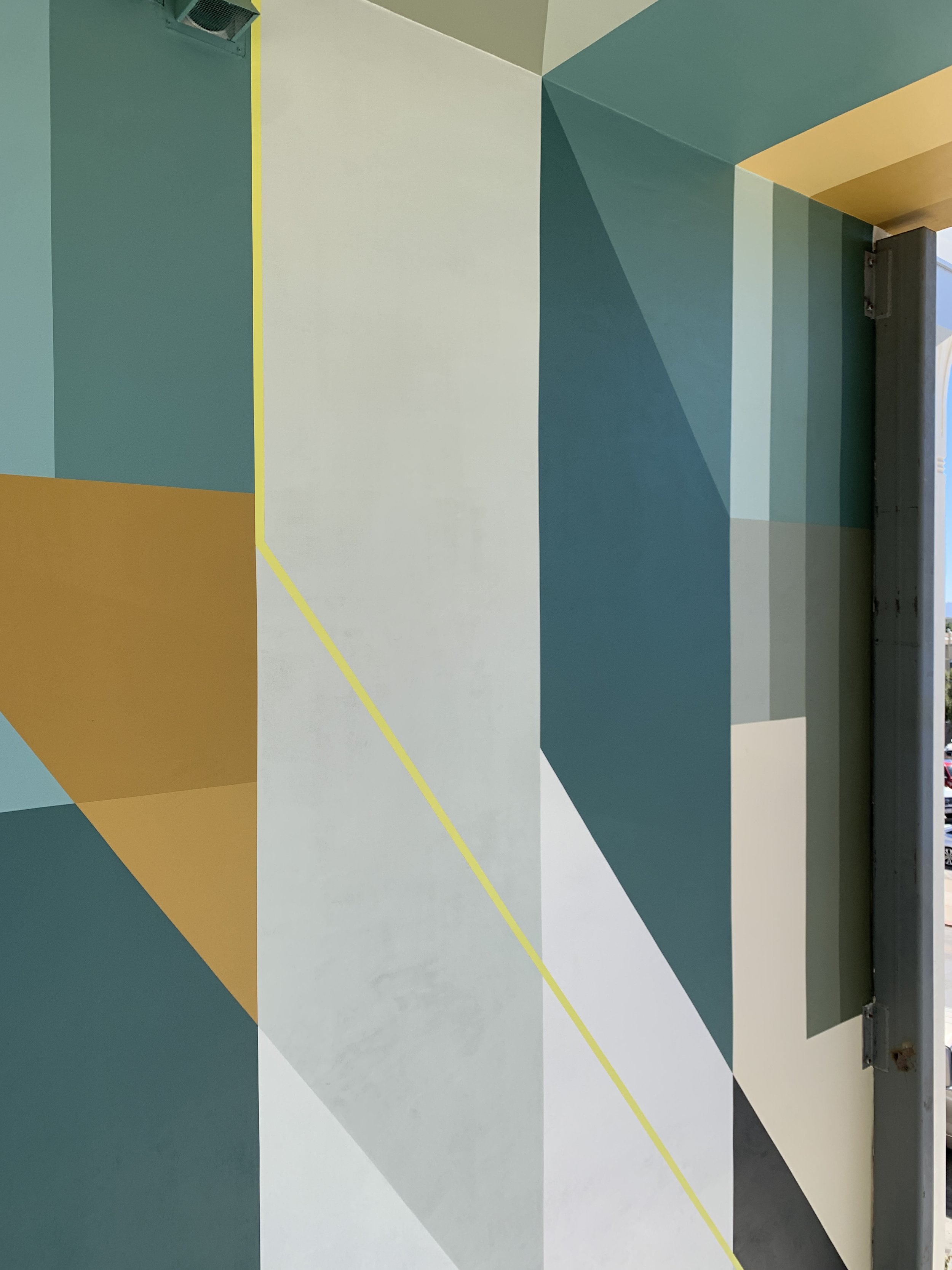 11 TRU_Bankers_Hill_Mural_by_Betty_Larkin_San_Diego.JPG