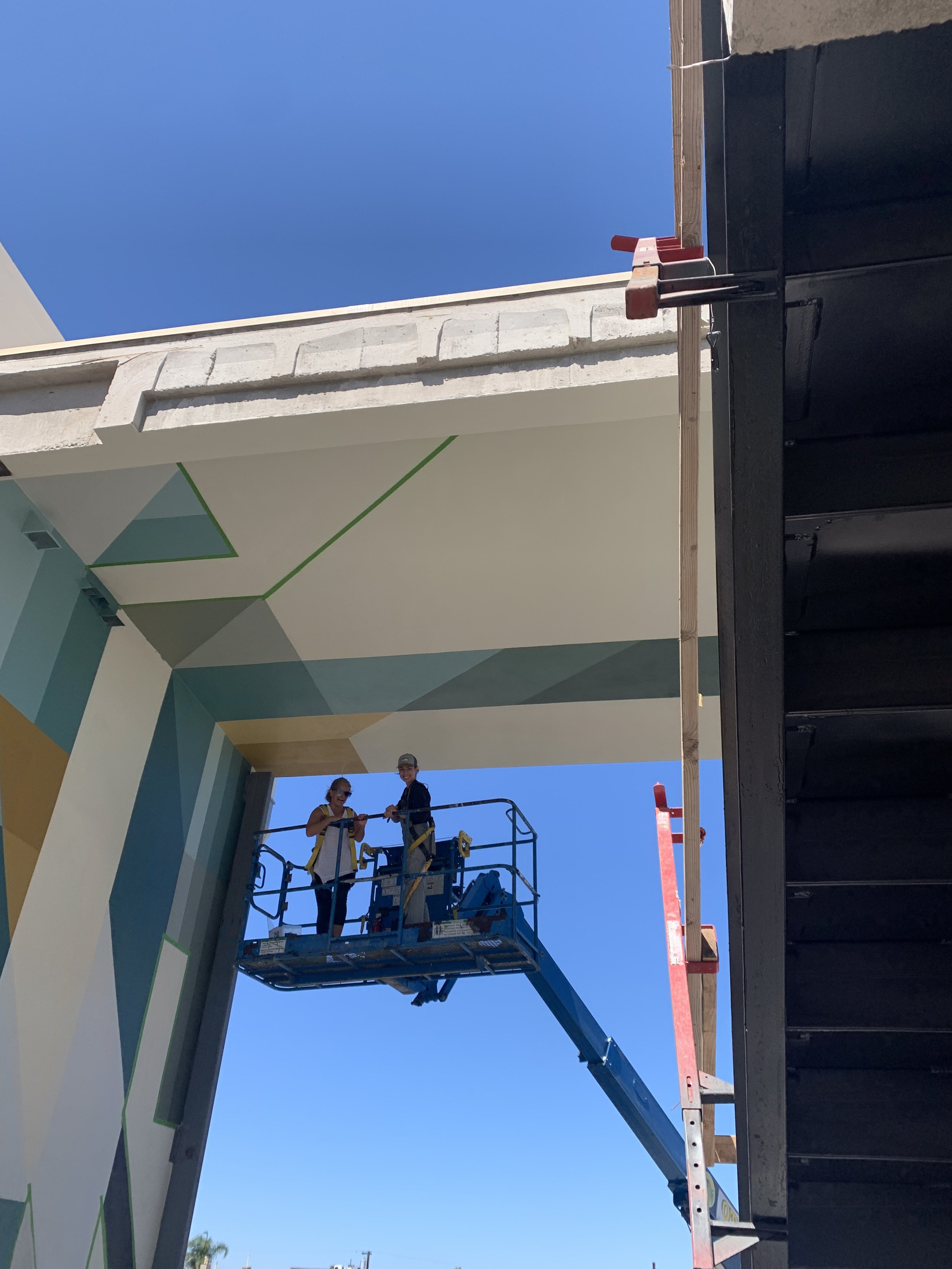 13 TRU_Bankers_Hill_Mural_by_Betty_Larkin_San_Diego.JPG