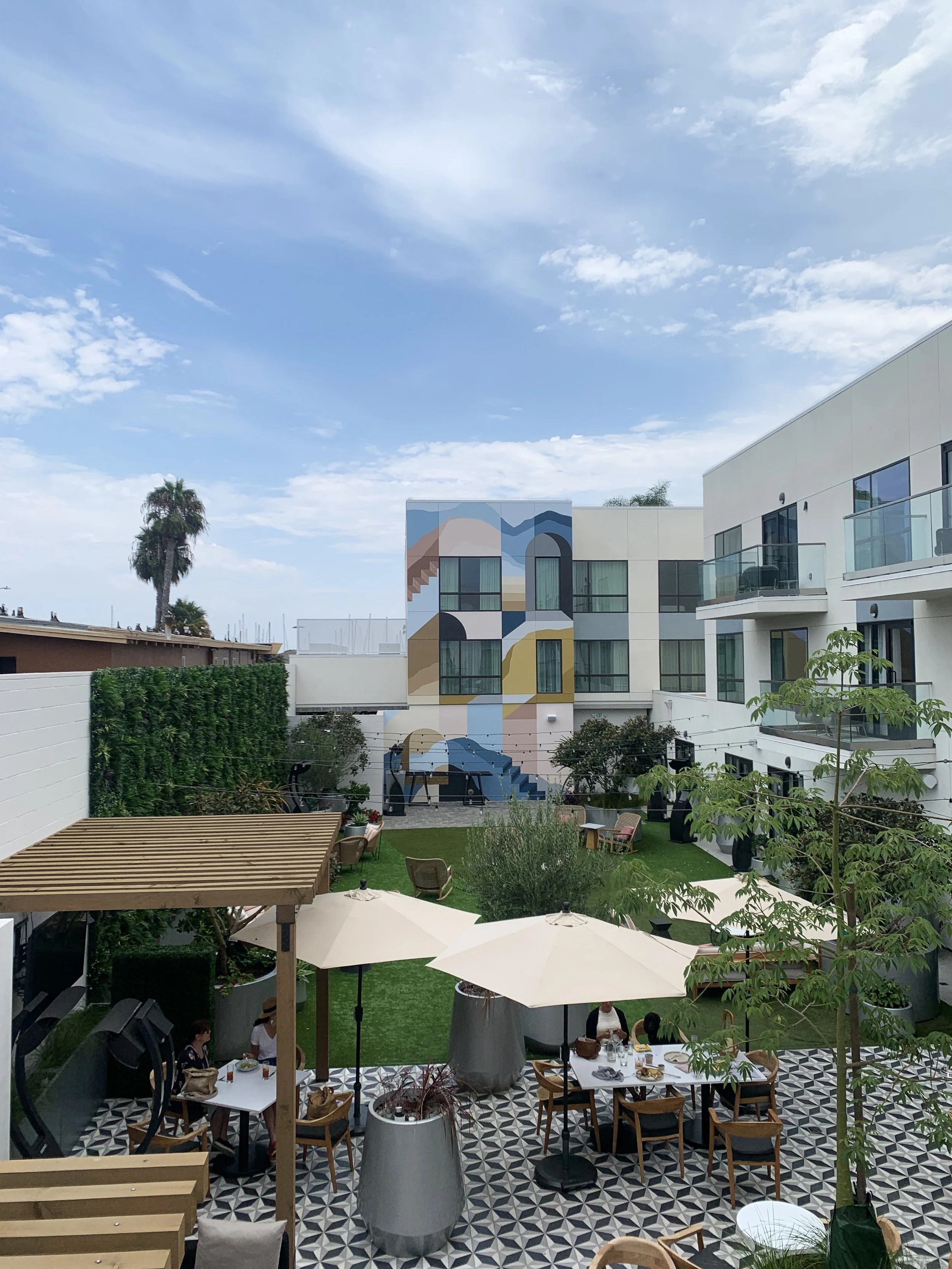 7 The-Monsaraz-Hotel-Mural-by-Betty-Larkin-San-Diego.JPG