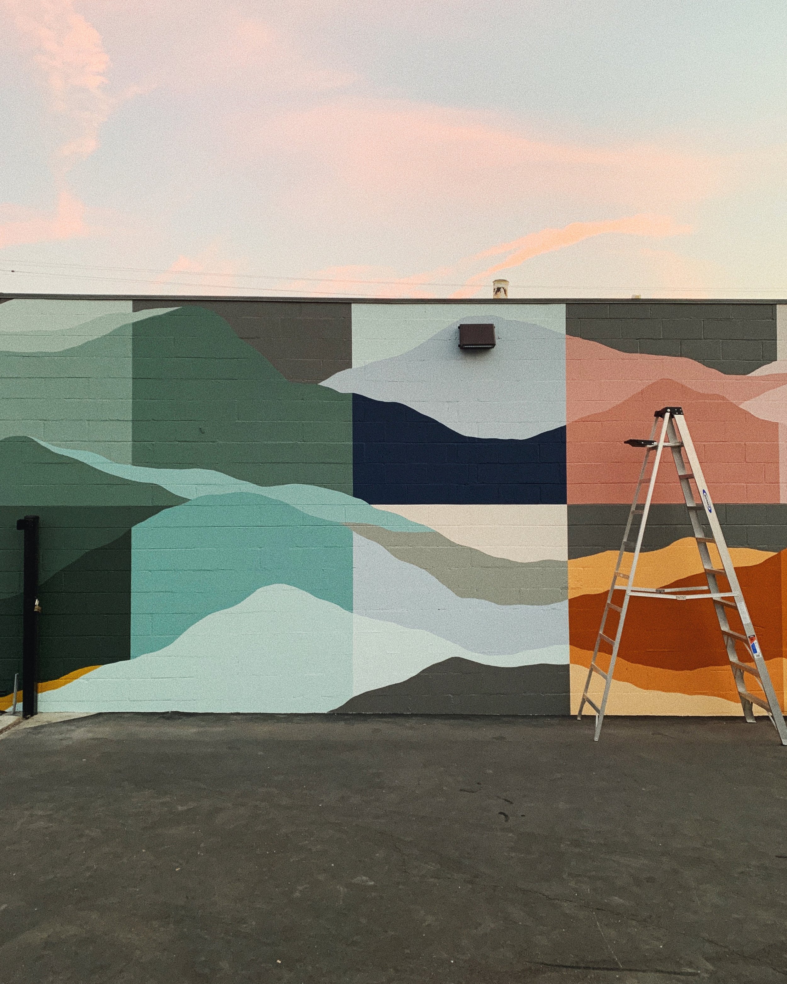 6 Semihandmade-HQ-Mural-by-Betty-Larkin-San-Diego.JPG