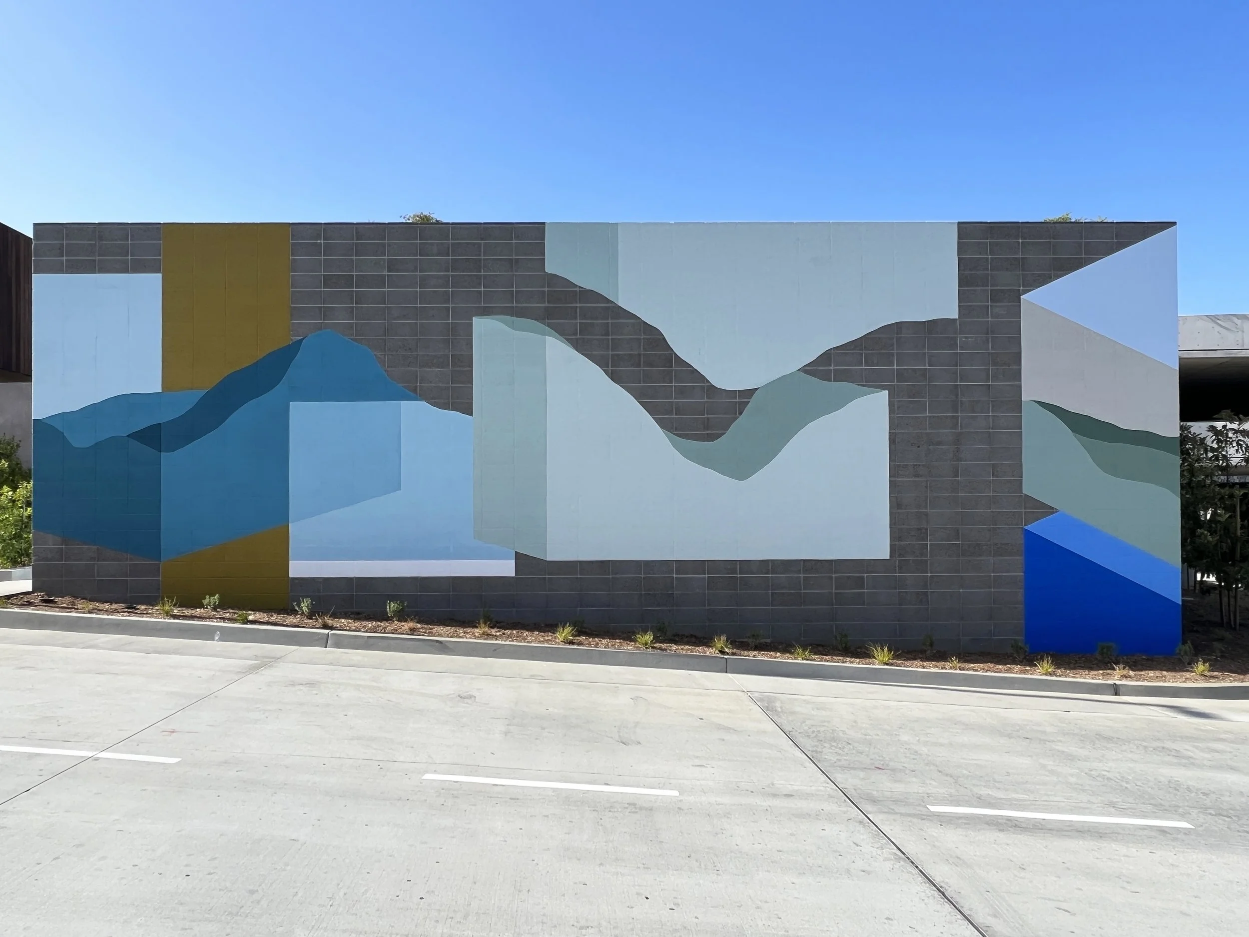 3.1 Torrey-Pines-Labs-Mechanical-Yard-Mural-by-Betty-Larkin-San-Diego-Muralist-and-Interior-Design.JPG