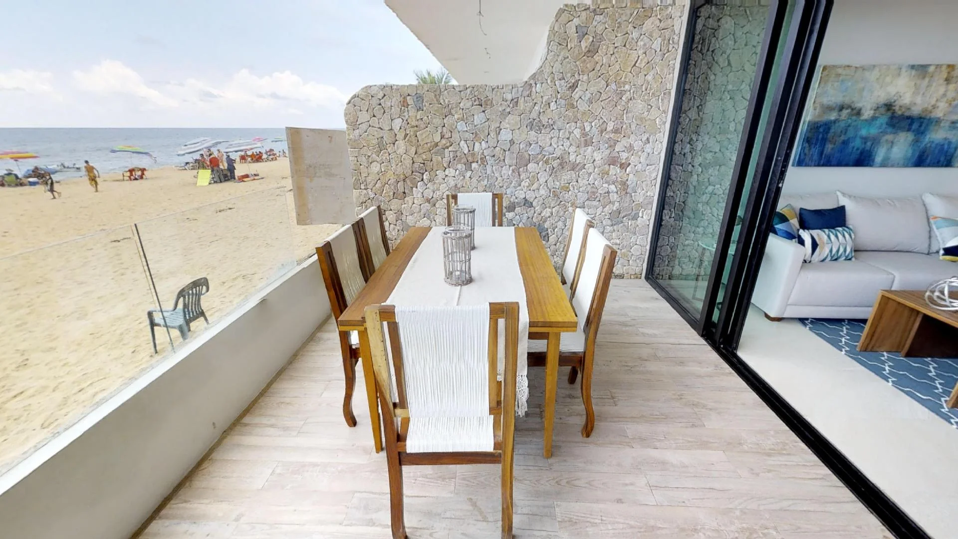 aHvkQqedBRg - Terraza.jpg