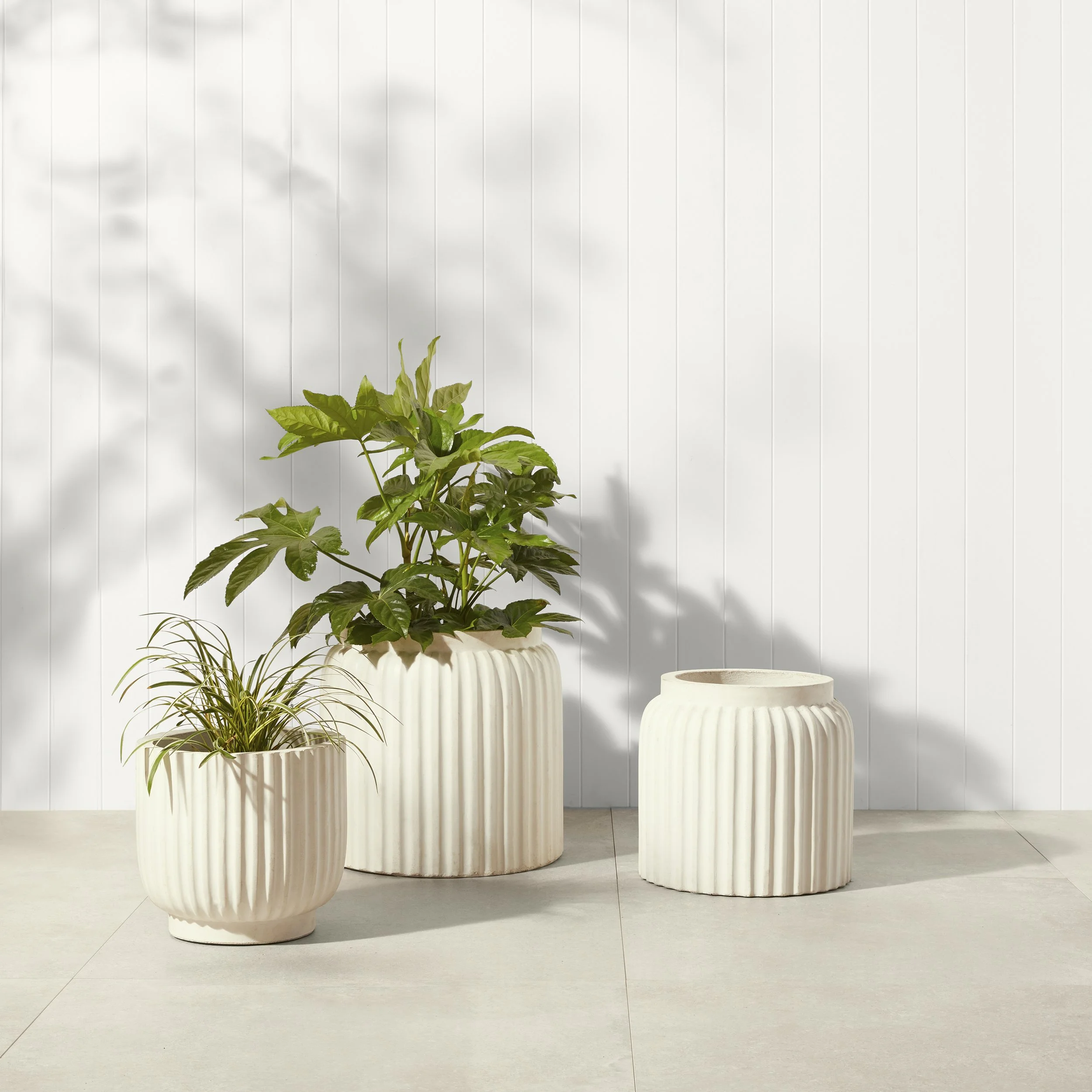 2022_Q3L2_OUTDOOR_CONCRETE_FLUTED_WHITE_COLLECTION_001_Final.jpg