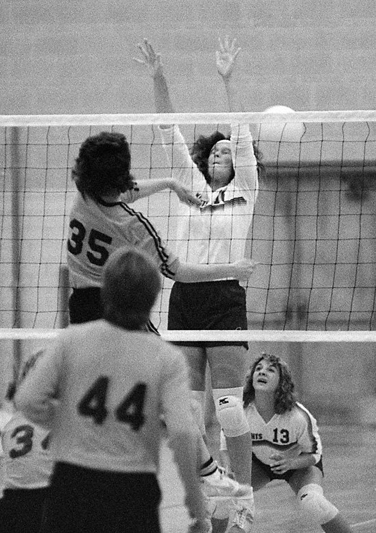 1982 09 1399-02 1924 A Missed Block.jpg