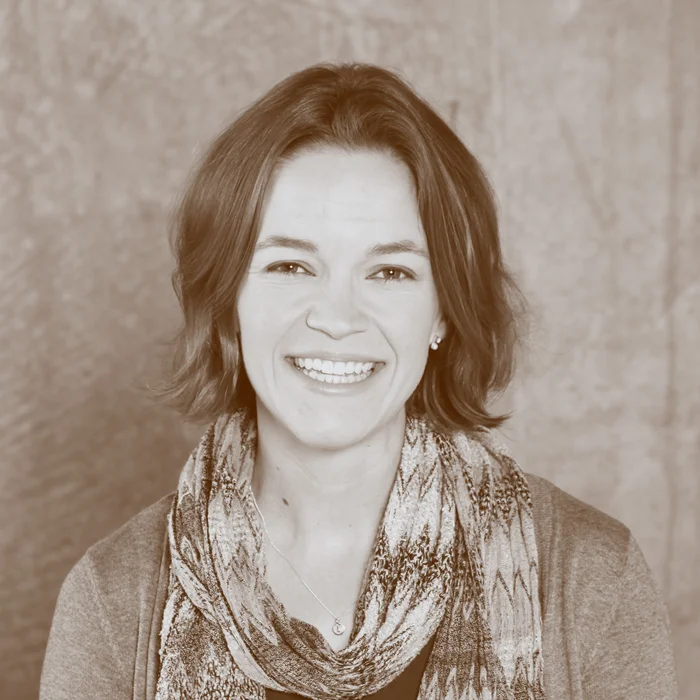 LAUREN PEATE
