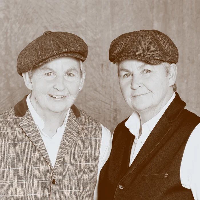 THE TOPP TWINS