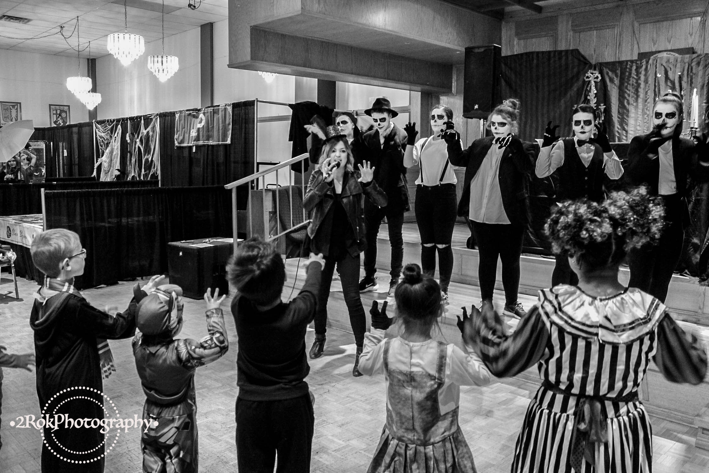 Performances everywhere!