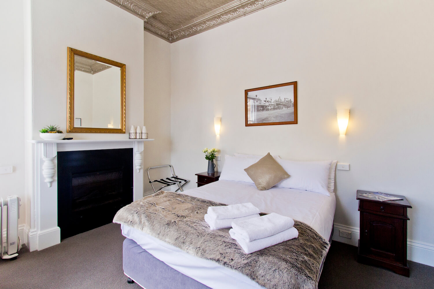 Triple Accommodation Tasmanian | Deloraine Hotel