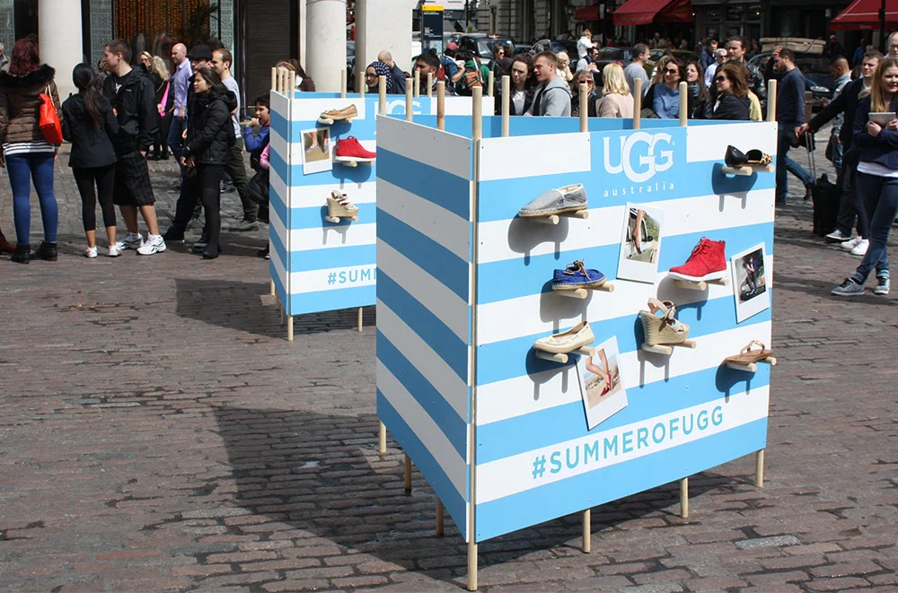 Ugg_Stands_1000x661px.jpg