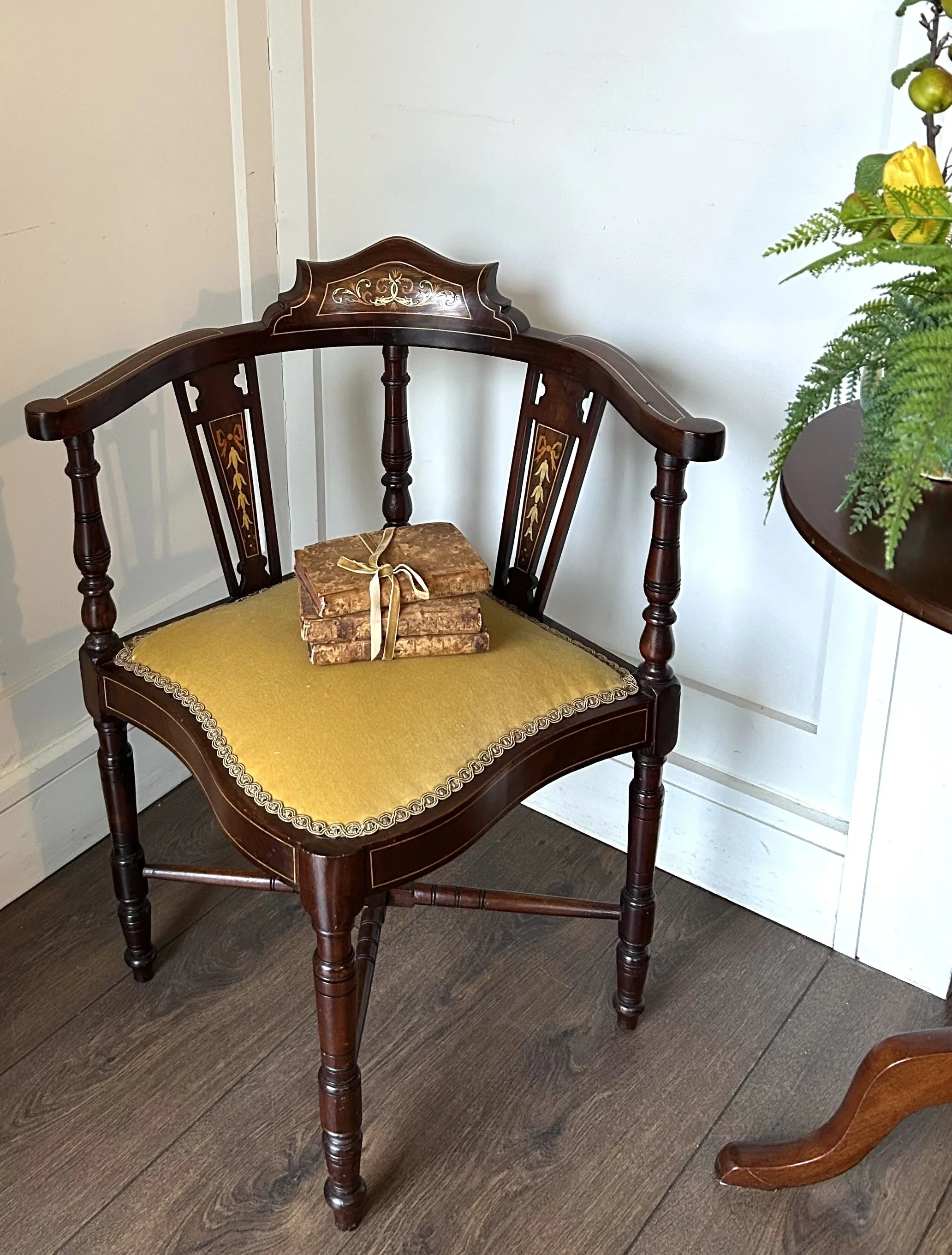 Edwardian Inlaid Mahogany Corner Chair