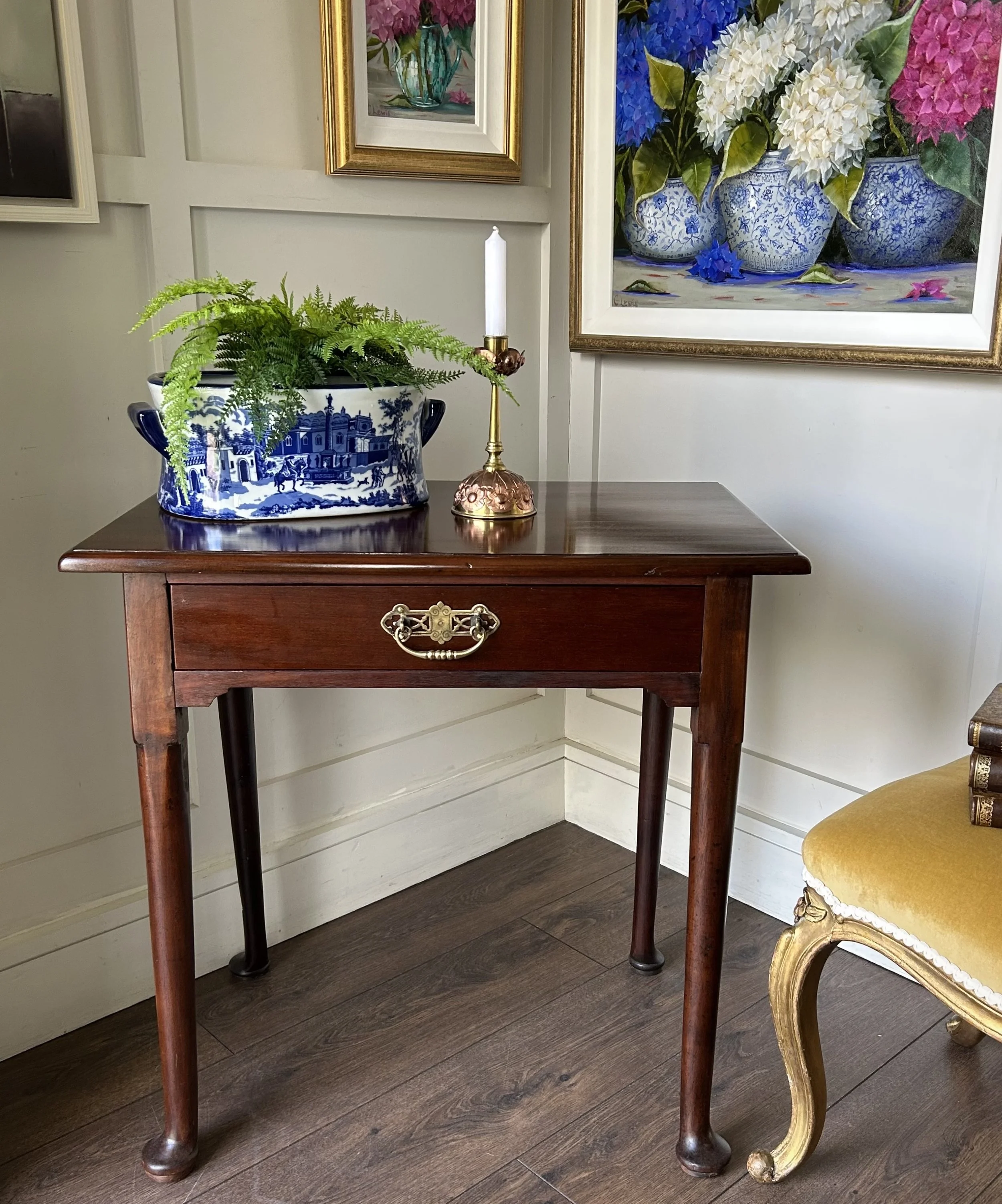 Superb Irish Georgian Mahogany Side Table
