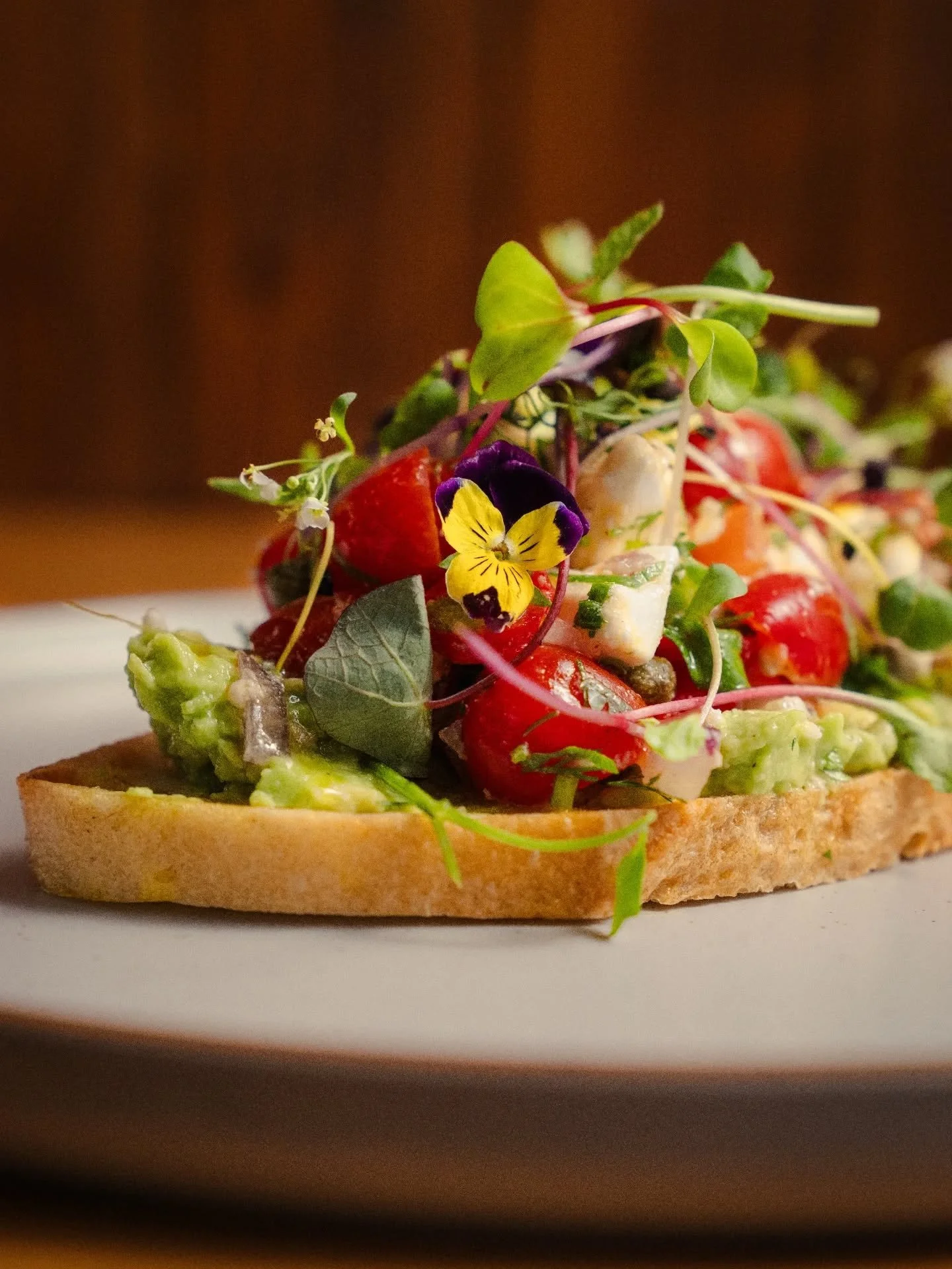 Fancy something lighter this January 
Our Chilli Feta Smash is the perfect fit 
Chilli Feta with smashed avocado, cherry tomato, capers, mint Newton St Loe rapeseed oil and red wine vinegarette