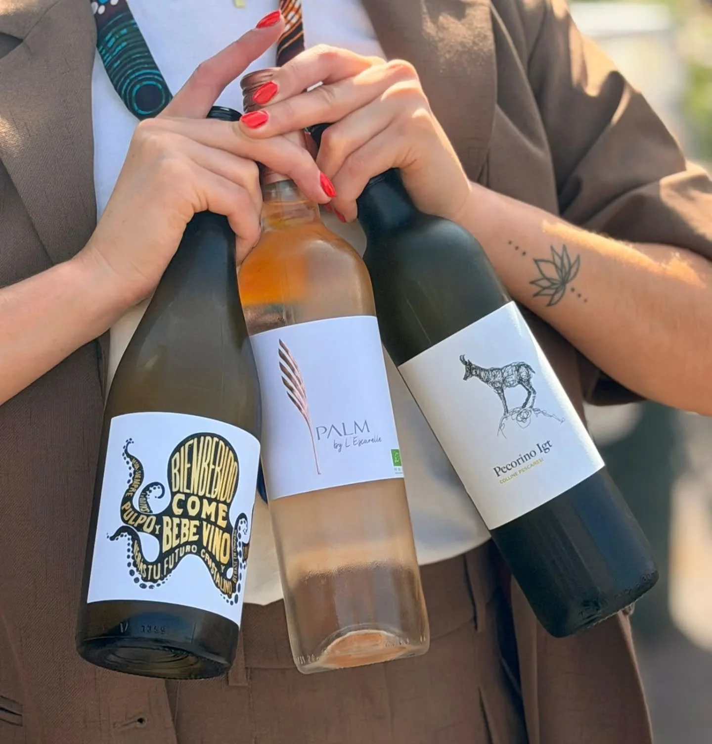 On cloud WINE for this Bank Holiday weekend!

Join us on our sunny terrace ☀️ for our fabulous array of wines choose from our Italian pecorino with honeydew melon notes to our Portuguese Albarino bursting with nectarine flavours or a dip down to the 